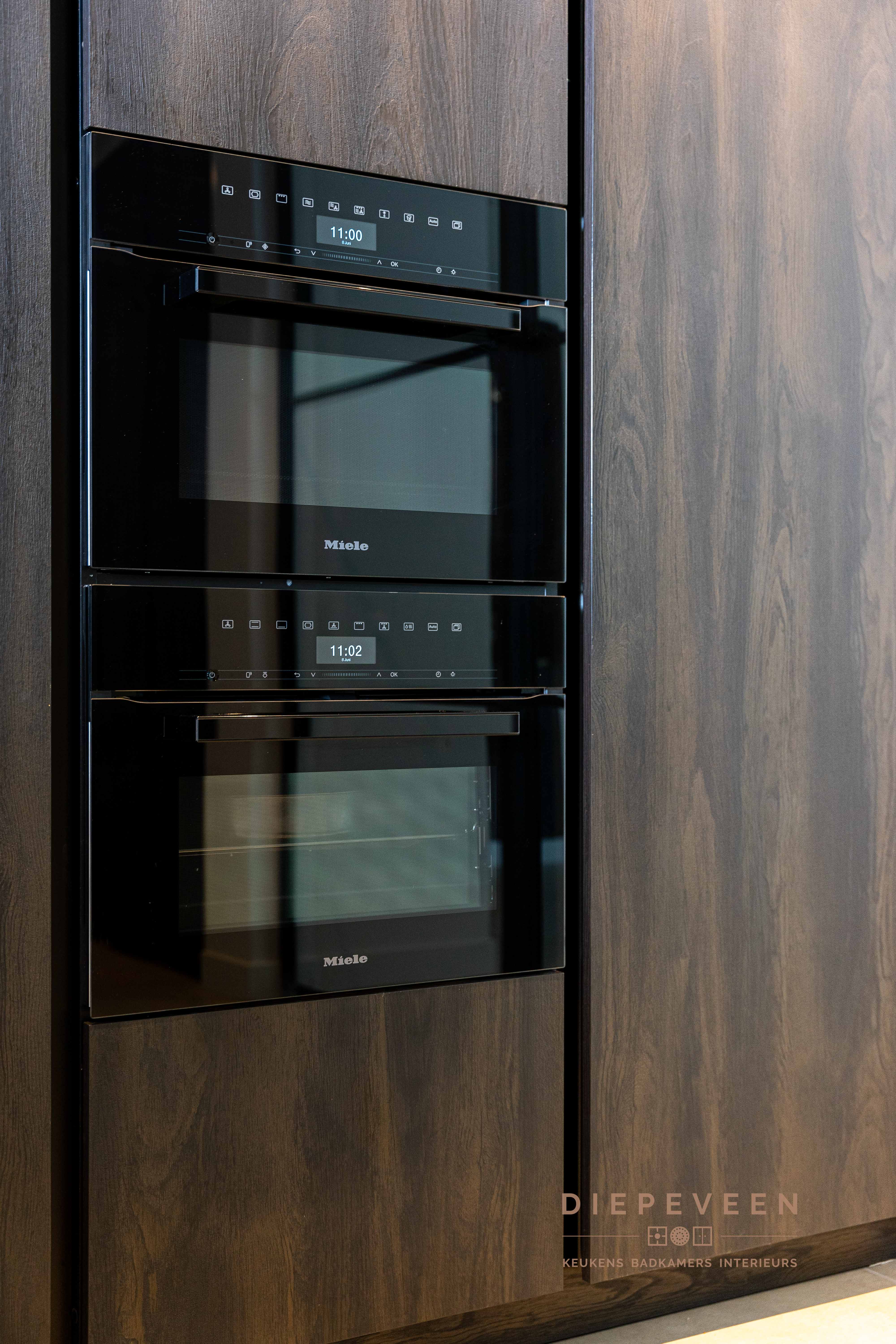 Foto: Diepeveen Keukens en Badkamers  Mikac  09034