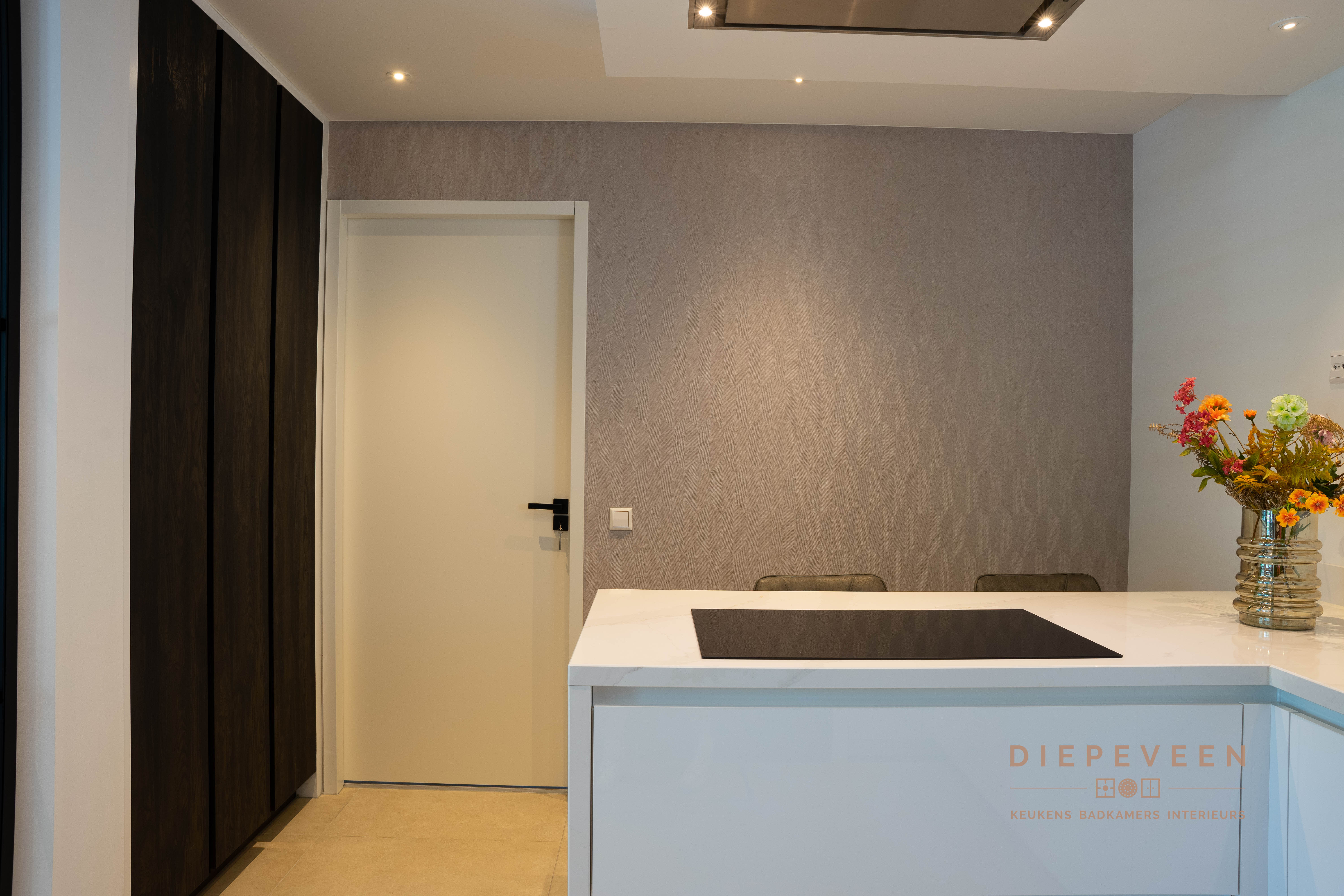 Foto: Diepeveen Keukens en Badkamers  Mikac  09054