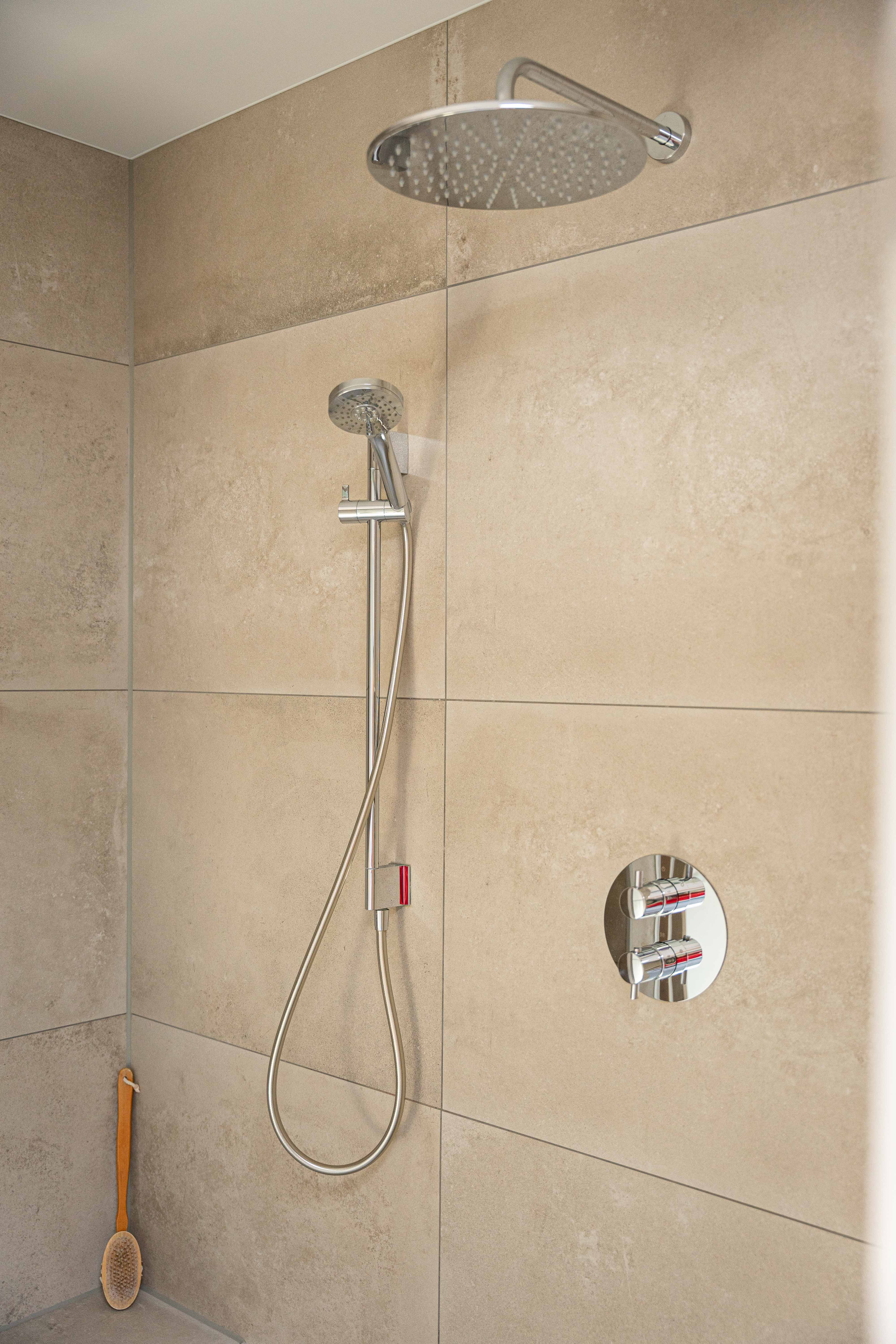 Foto: Diepeveen Keukens en Badkamers  Mikac  09095