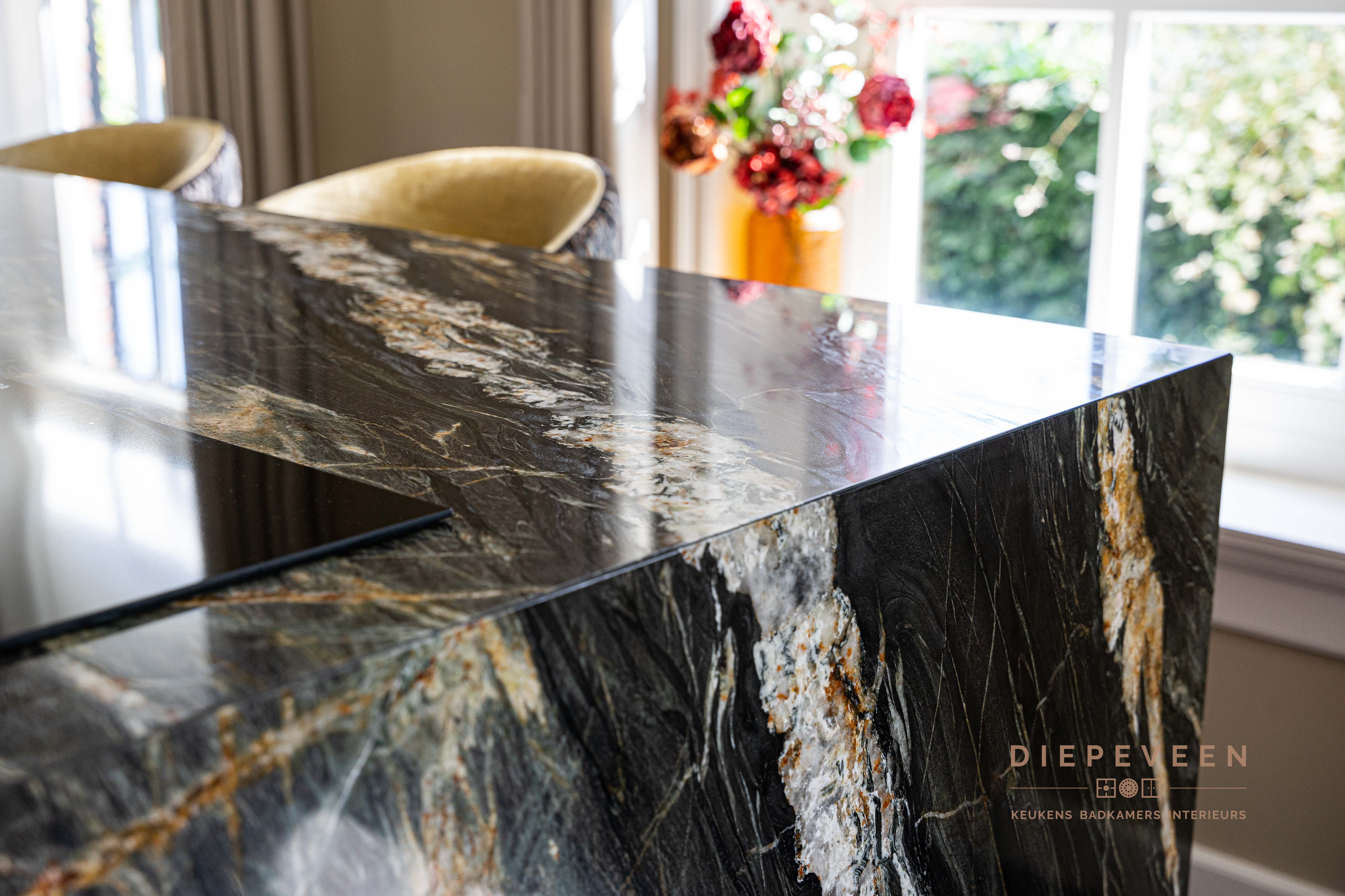 Foto: Diepeveen Keukens en Badkamers  Nahuijs  09520