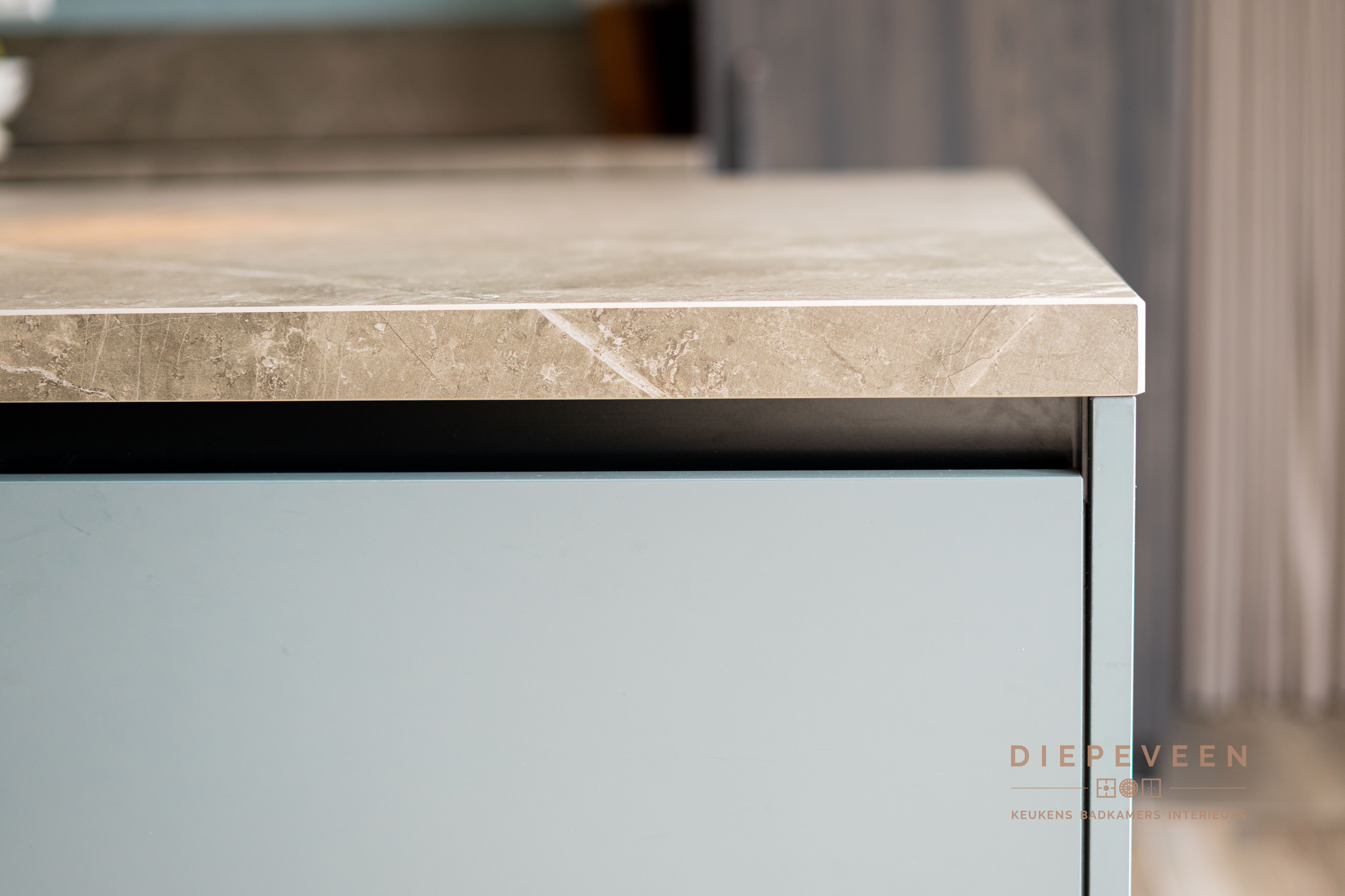Foto: Diepeveen Keukens en Badkamers  Stolk  06695