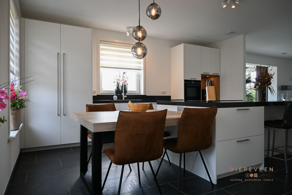 Foto: Verhagen   met logo 21