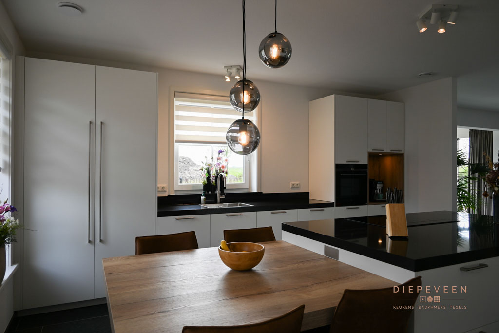 Foto : Frisse witte keuken