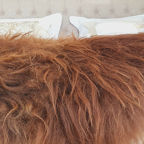 Foto: lange haren schapenvacht bruin