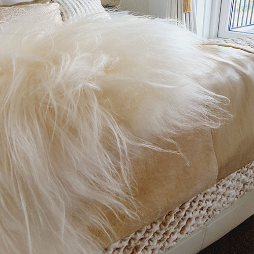 Foto: soft premium long haired sheepskin