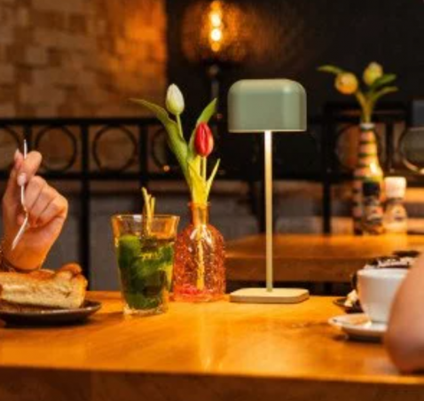 Foto : Tafellampen die warmte en sfeer brengen