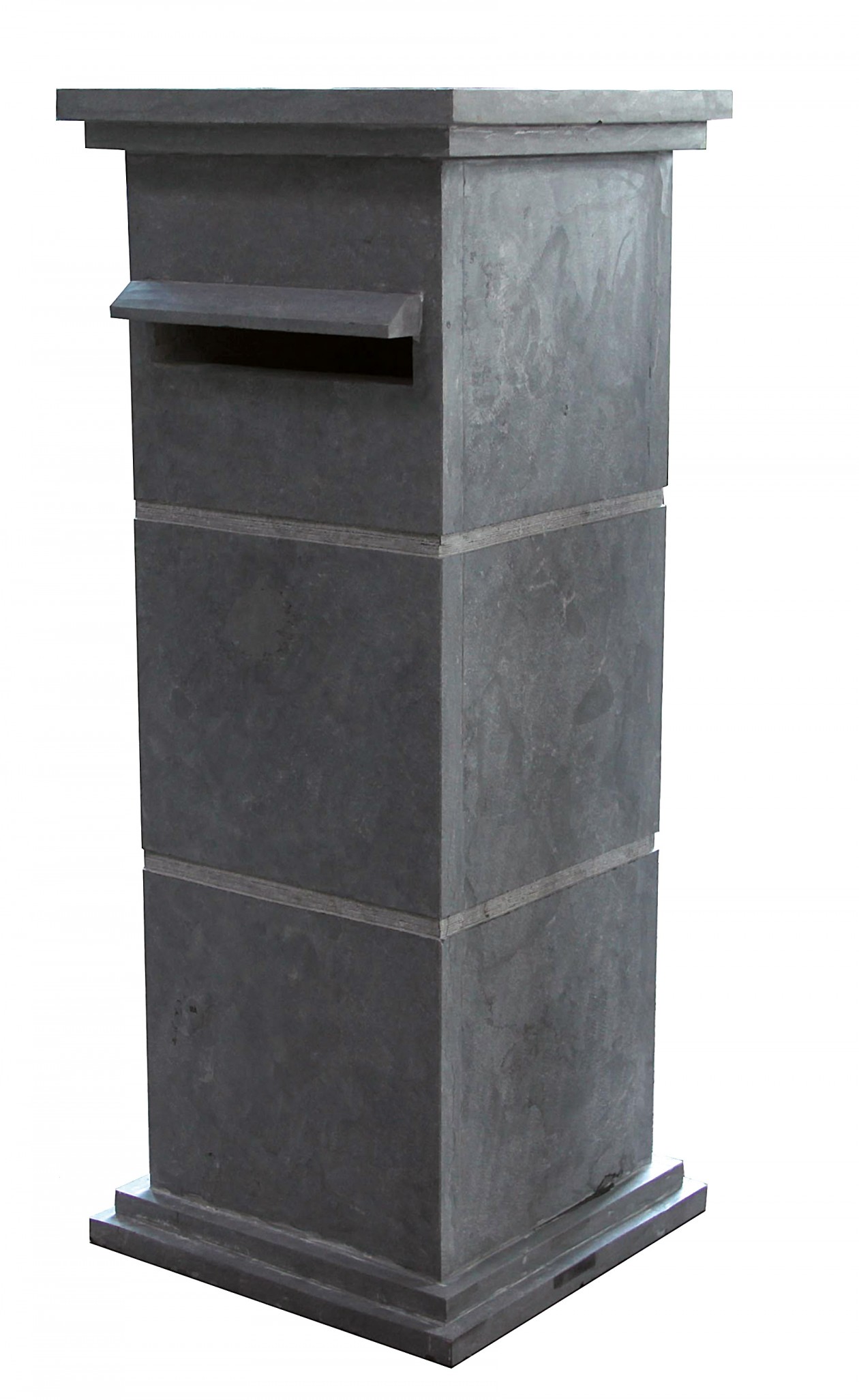 Foto: w3 Brievenbus 1754 hardsteen