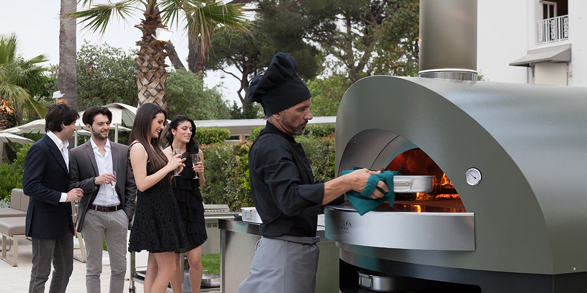 Foto: commercial wood fire pizza oven restaurant opera 1200x600 1