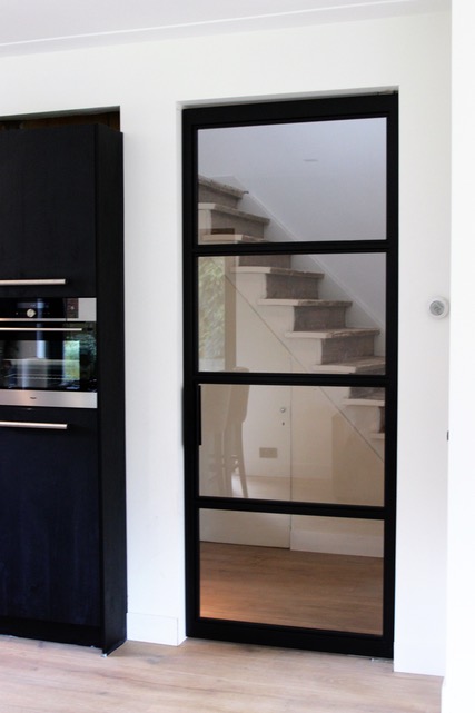 Foto: Skygate   stalen deur