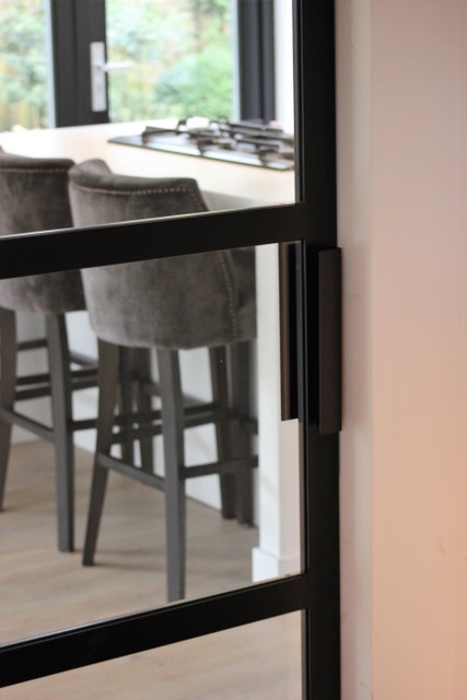 Foto: skygate  stalen deur 3