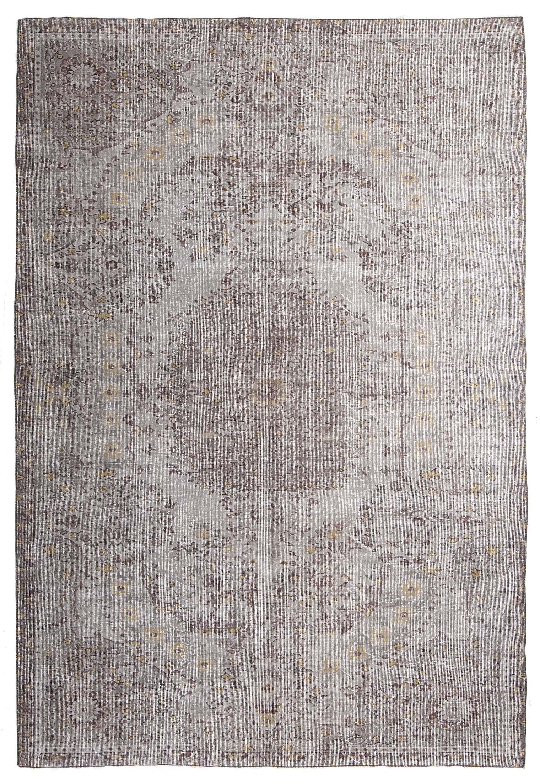 Foto: vintage recoloured rug kleur grijs 170x257cm