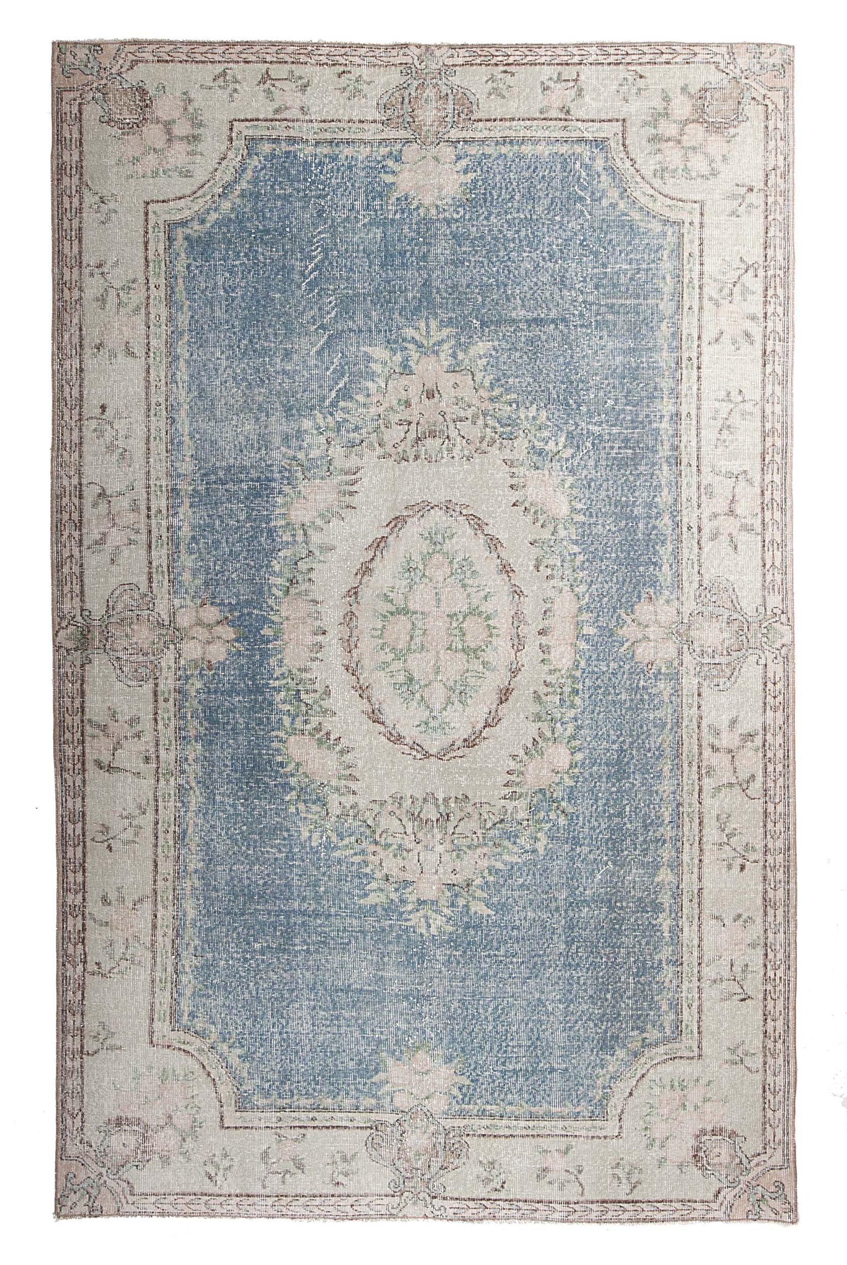 Foto: vintage recoloured rug kleur whitewash 178x284cm