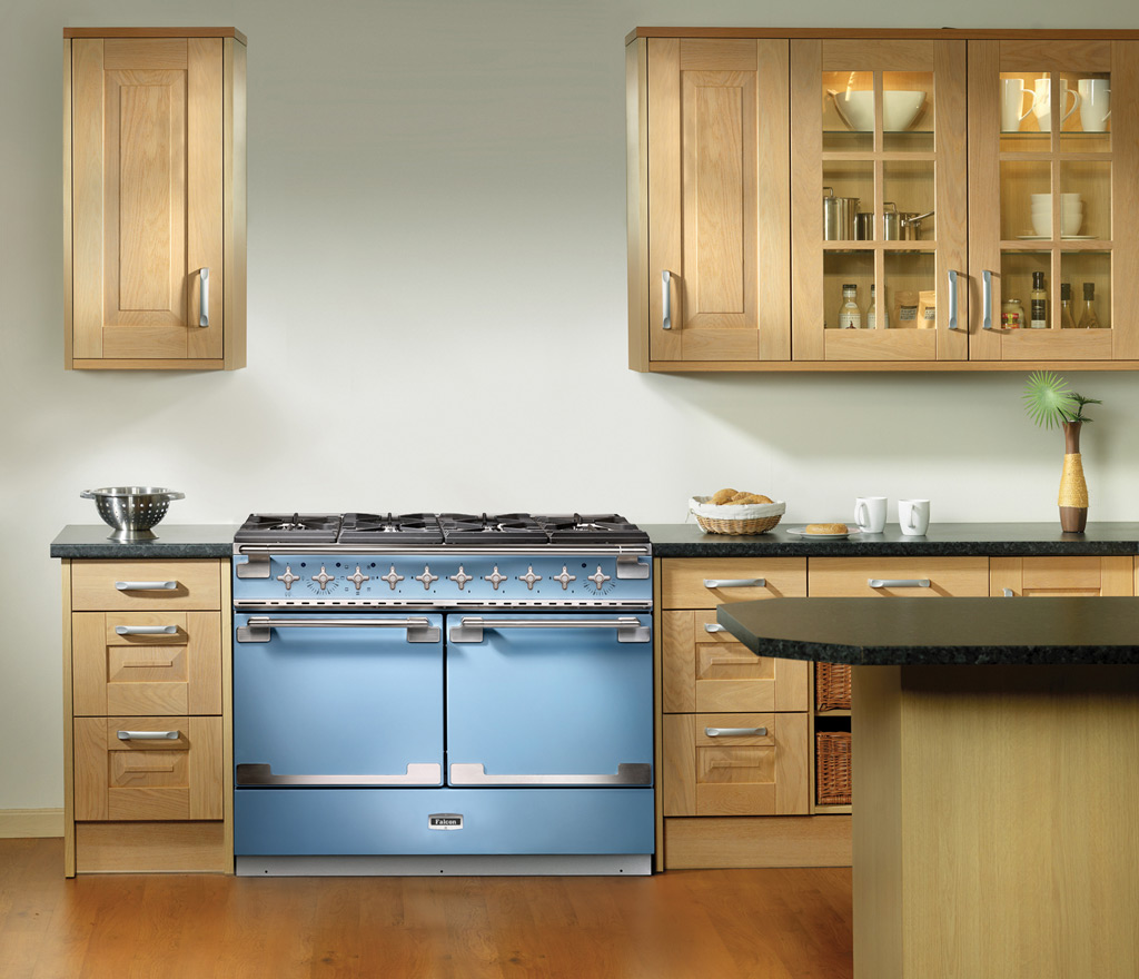 Foto: Falcon Elise SE China Blue Dual Fuel Roomset