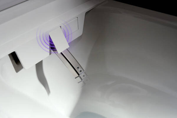 Foto: 153  har11495 tif LavaPura Element S Douche WC wonen nl hansgrohe