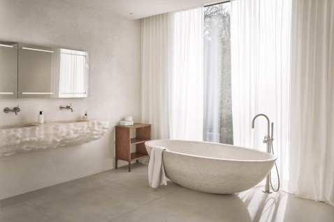 Foto : Binnenkijken bij Joseph Klibansky: badkamers als kunstobject