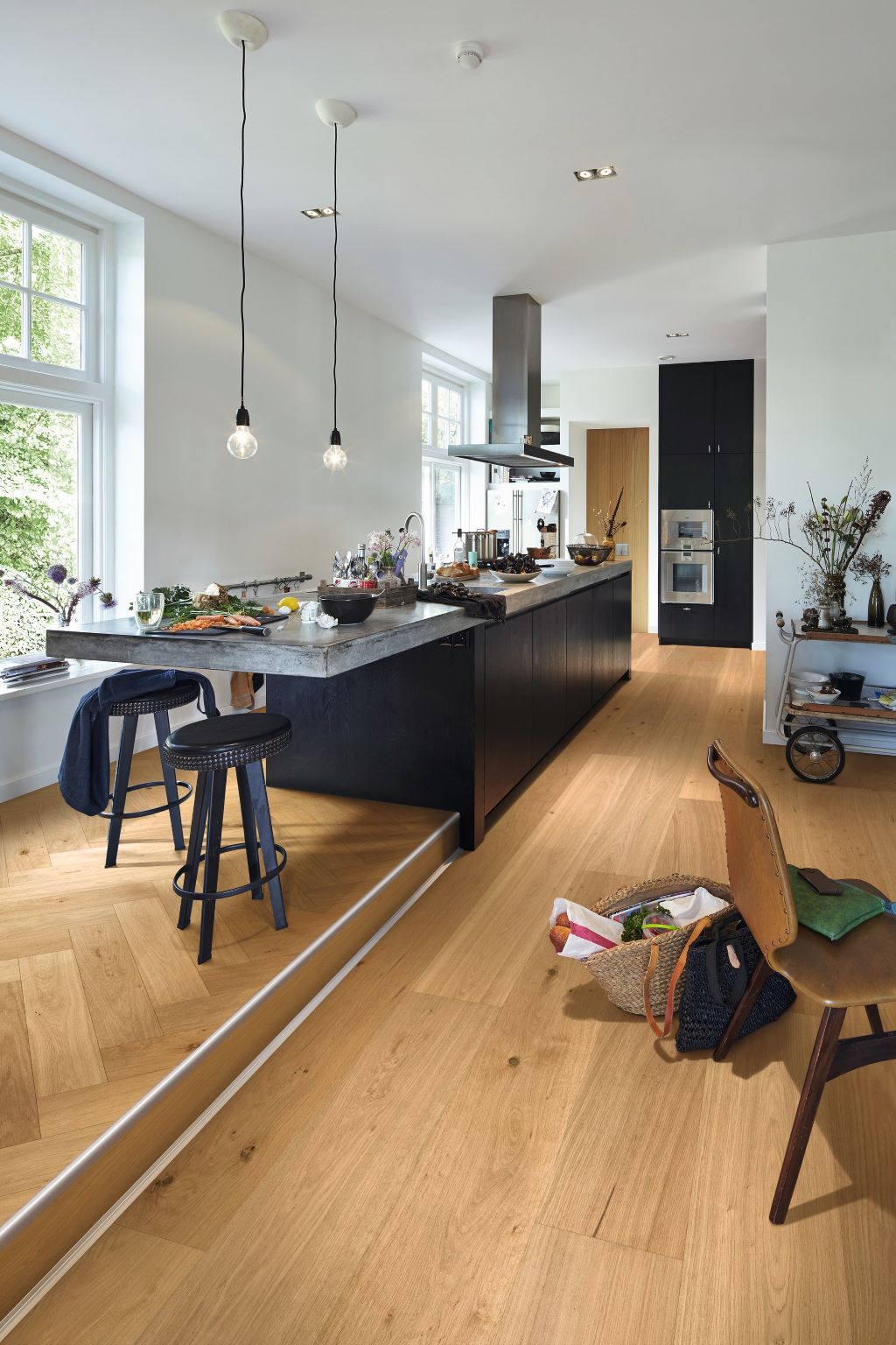 Foto: 8914 HD400 Eik levendig 8925 HS500 Eik classic