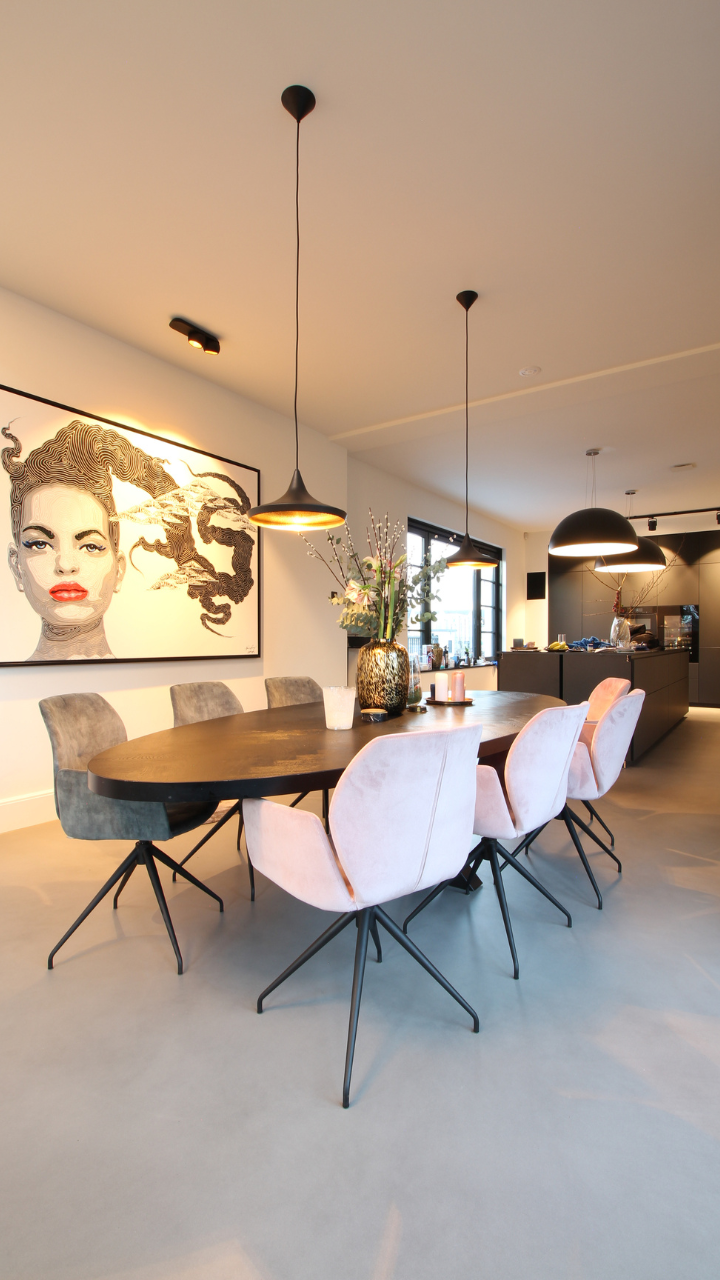 Foto: eetkamer microcement