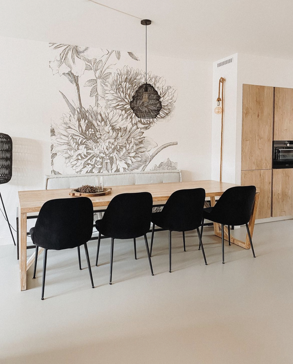 Foto: gietvloer eetkamer