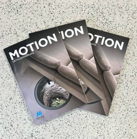 Foto : De nieuwe Motion gietvloer brochure 2023