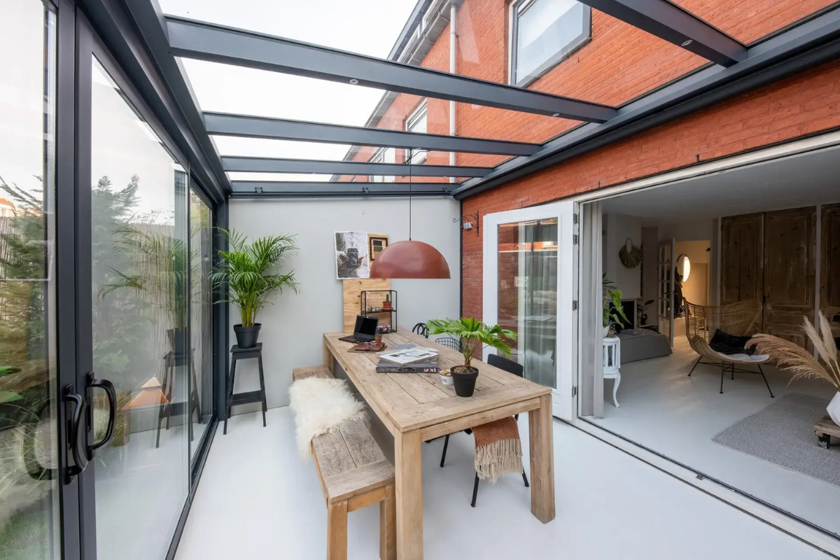 Foto : Een tuinkamer als tuinkantoor