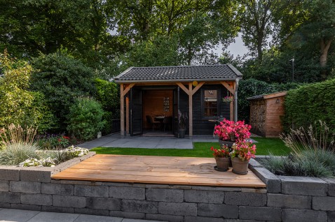 Foto : Een stijlvolle buitenruimte met de Trendhout Overkapping Betula