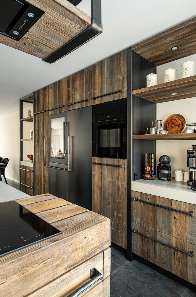 Foto : Industriële barnwood keuken