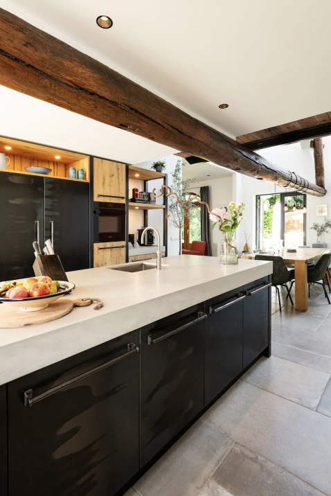 Foto : Leefkeuken met staal