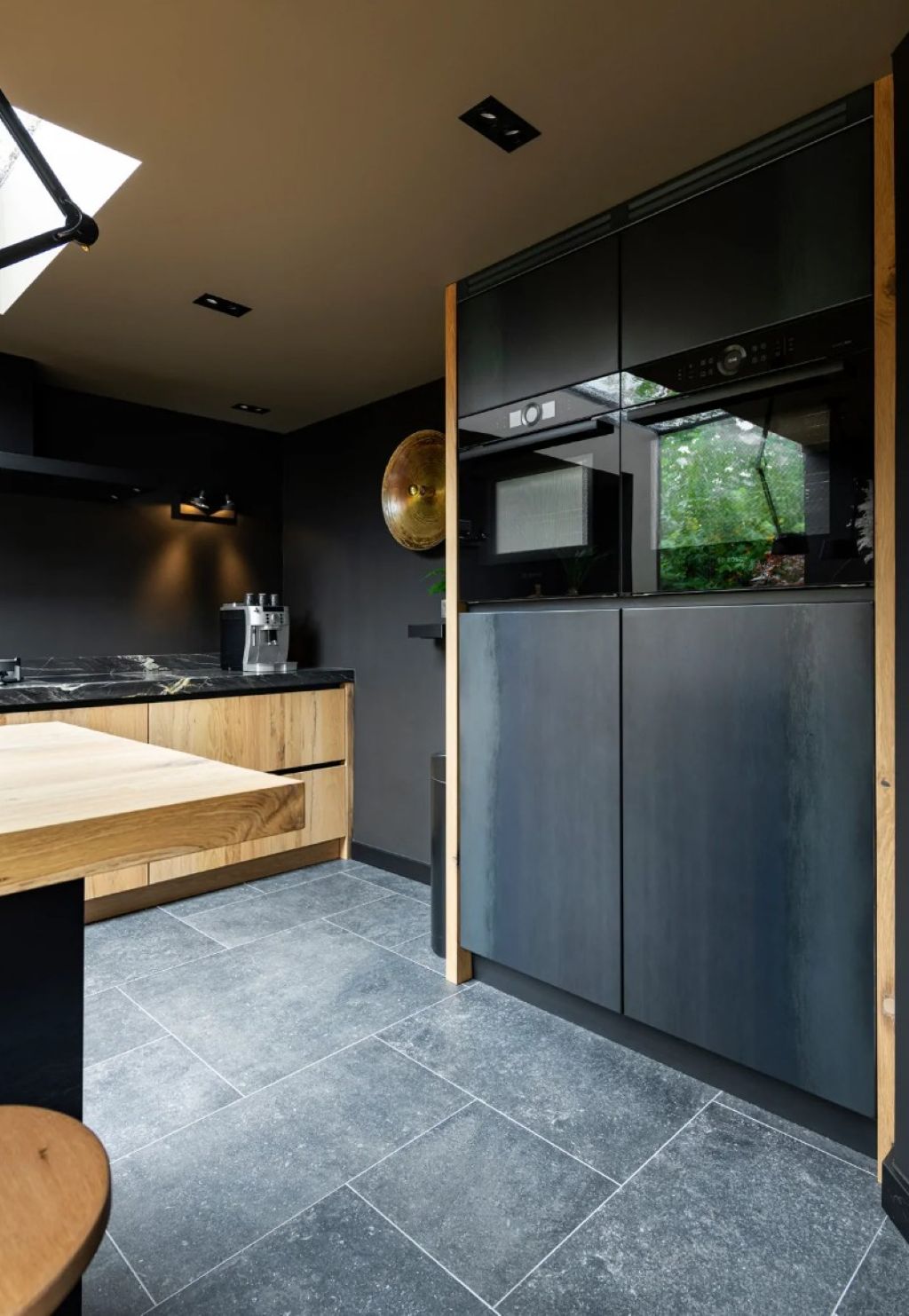 Foto: zwarte keuken wonen nl restylxl wonennl