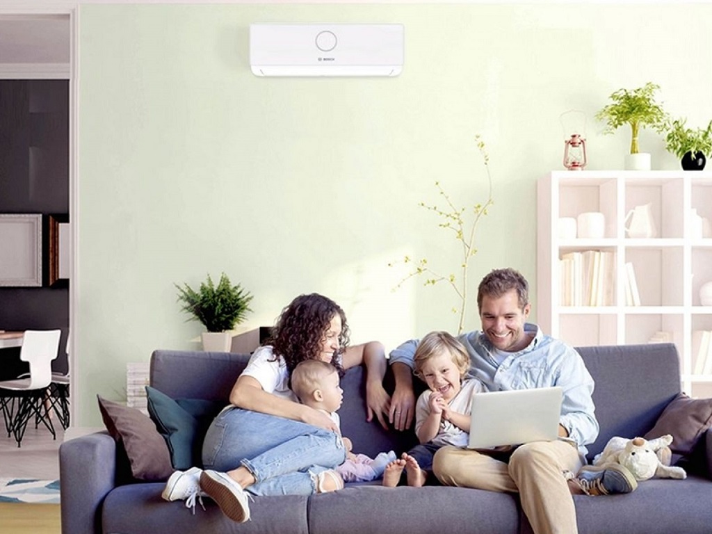 Foto: Wonennl Nefit Bosch airconditioning Family with Climate 5000i