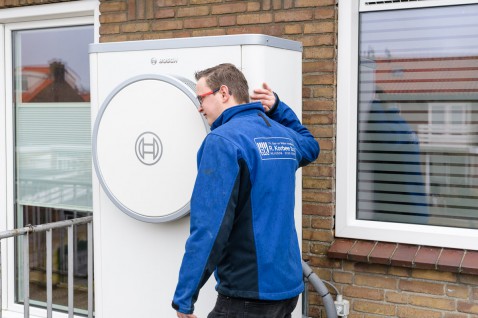 Foto : Hybride warmtepompinstallatie in jarenzestigwoning