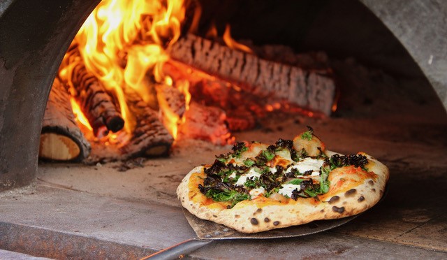 Foto: Pizza oven afbeelding