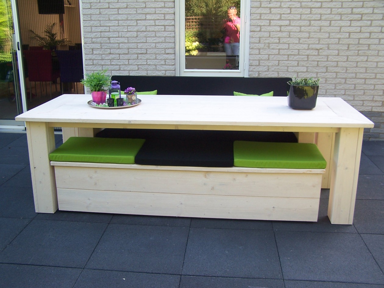 Foto : Steigerhouten meubelen