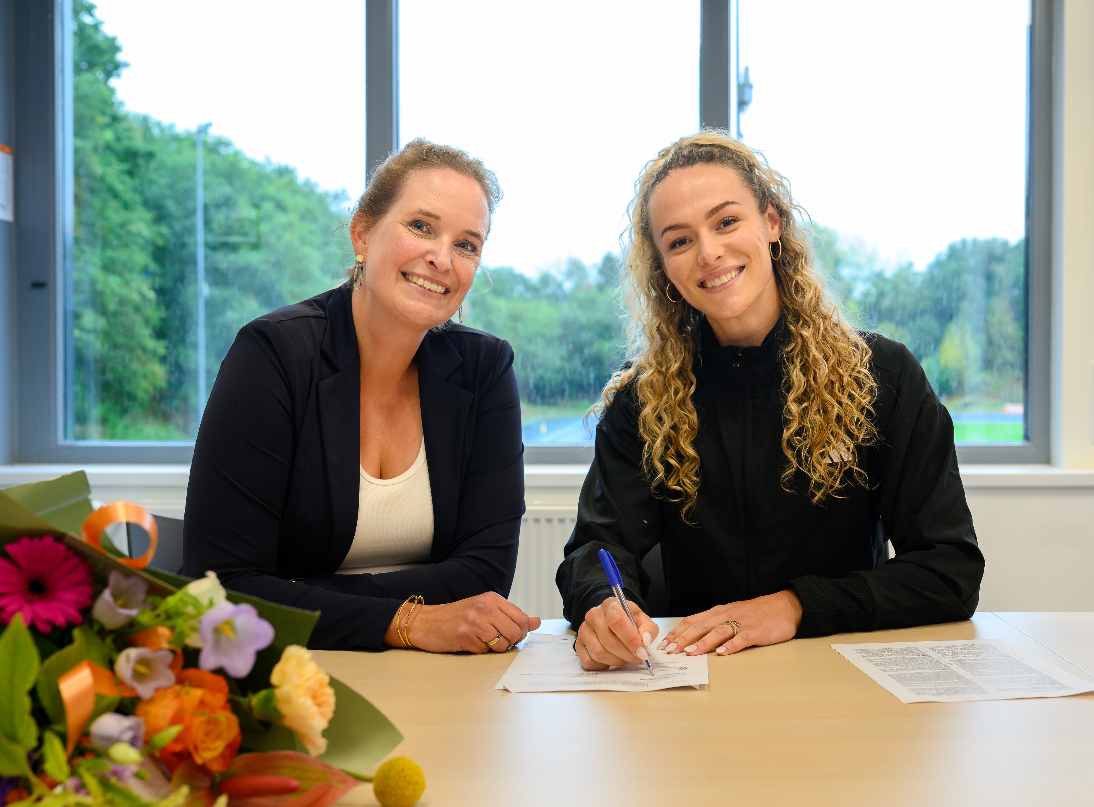 Foto: 4 Aniek van Velzen Intergas en Lieke Klaver