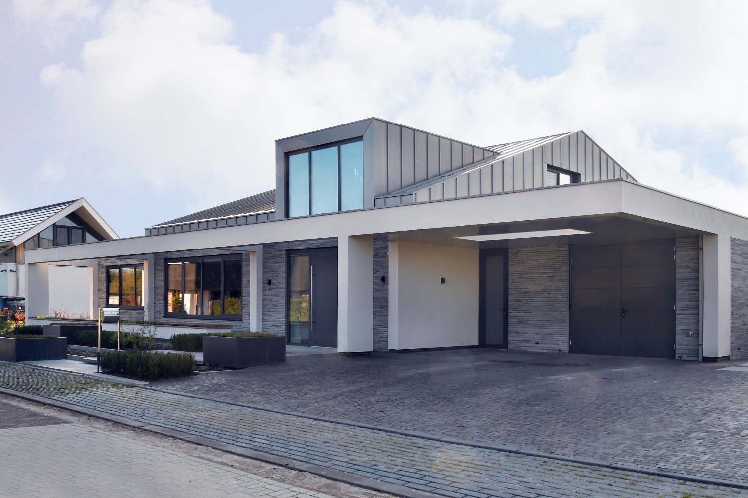 Foto: Topdeuren project veenendaal habe binnendeuren wit topsoluxe verdekte scharnieren deurbeslag formani