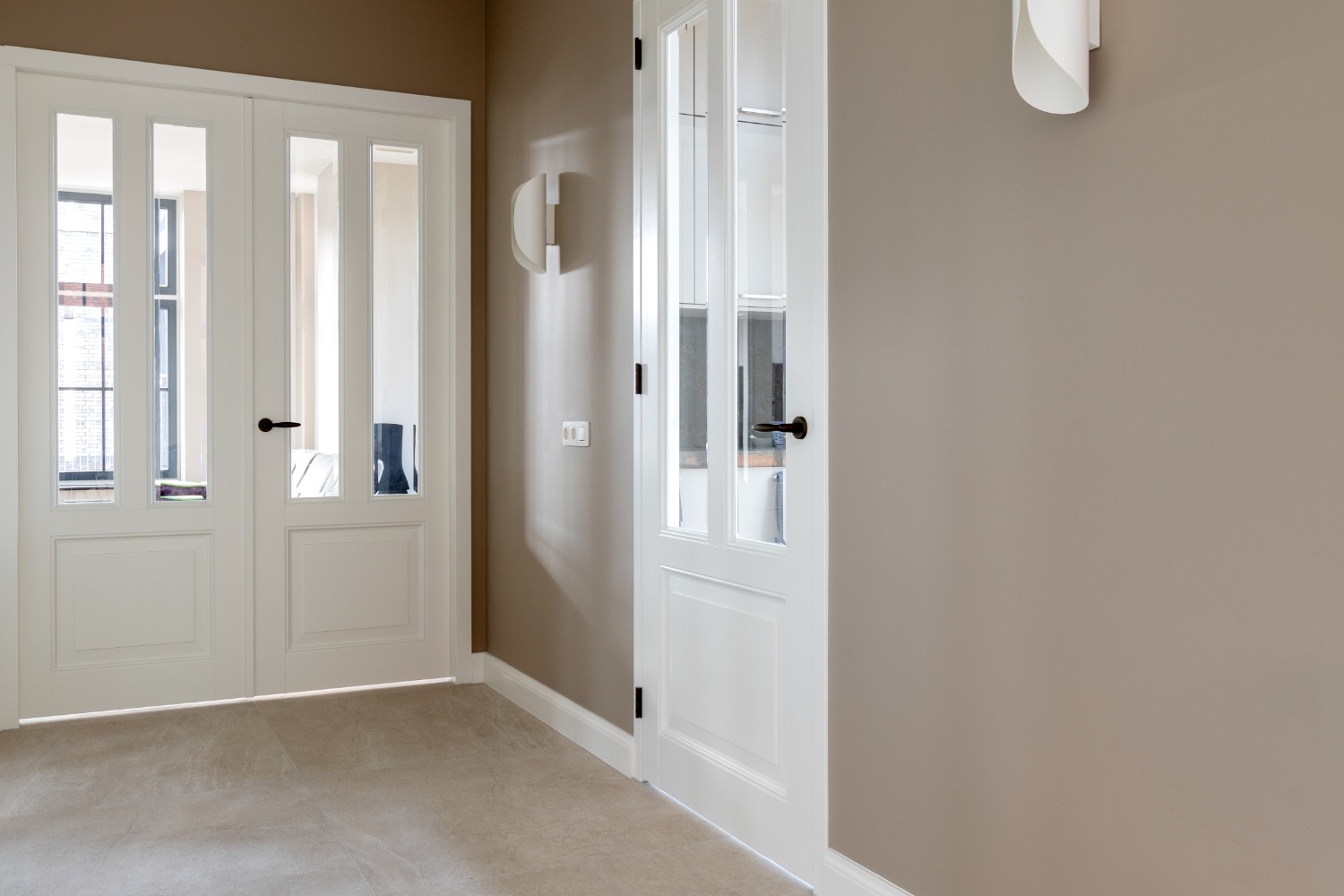 Foto: Topdeuren project binnendeuren facetglas brons deurbeslag dubbele deuren paneeldeuren