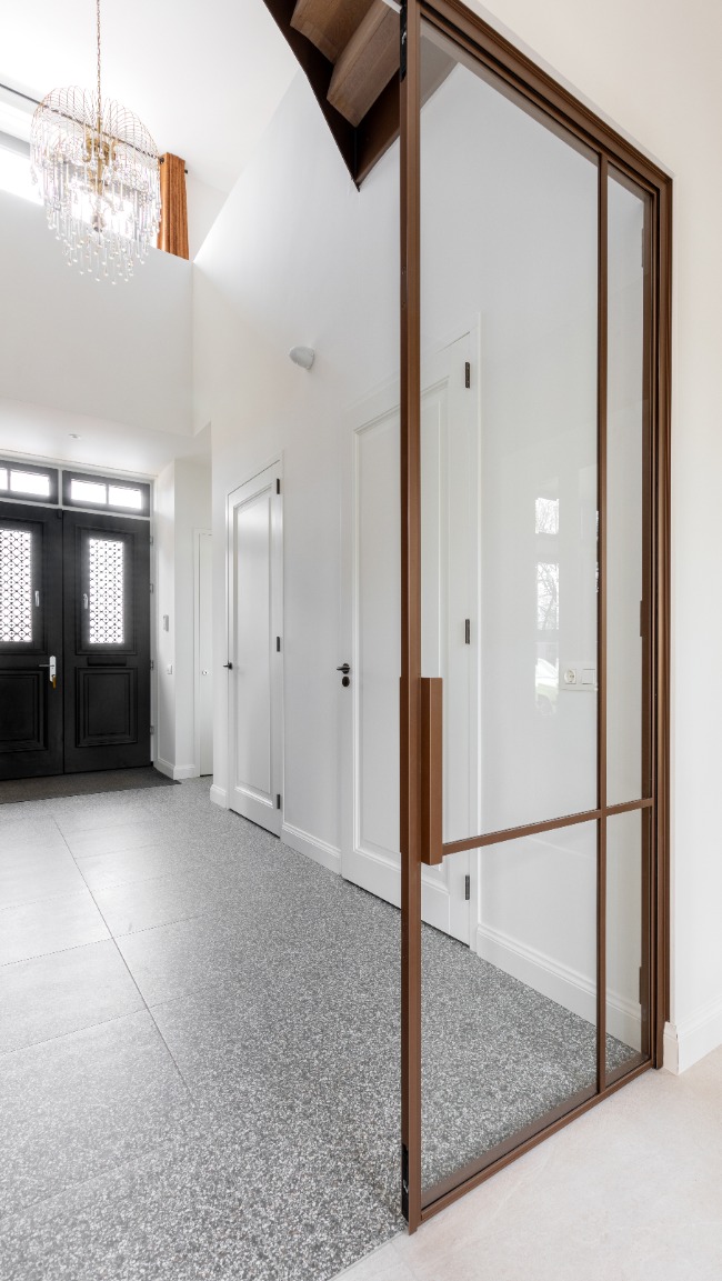 Foto: Topdeuren project stalen deur binnendeuren glasdeur paneeldeuren wit