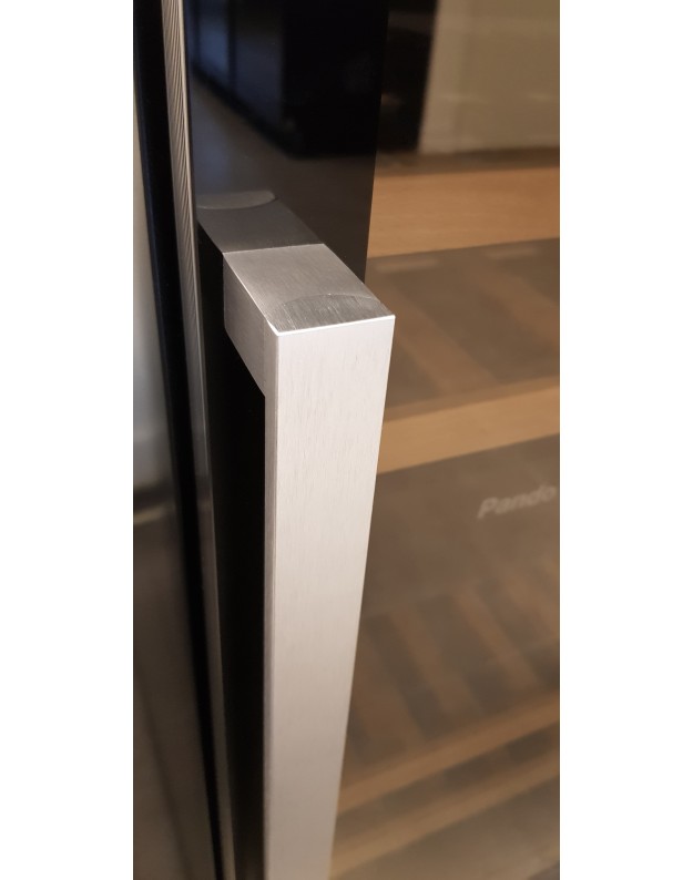 Foto: Pando RVS massief Handgreep Wijnkoeling keuken 625x794