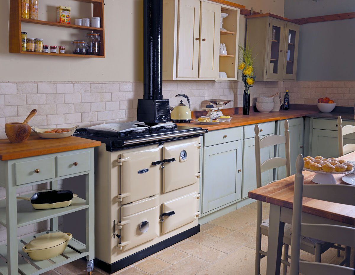 Foto: Rayburn 300 W houtgestookt fornuis Linen Keuken