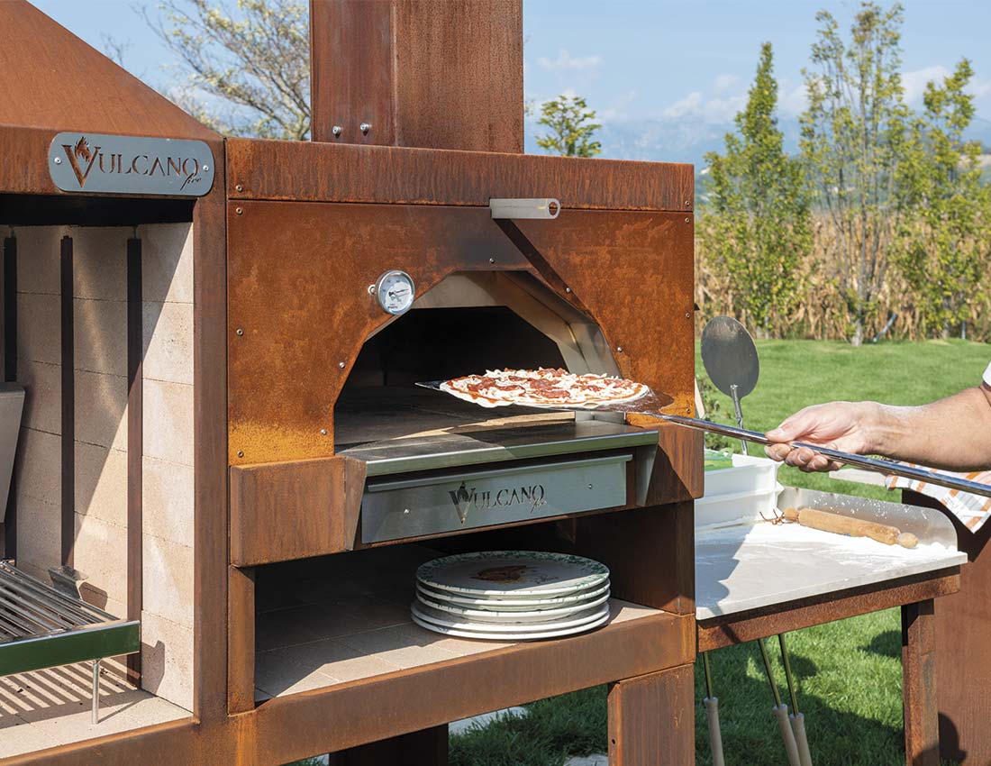 Foto: Vulcano Combi pizzaoven en buitenhaard Rijcco Roest  1 