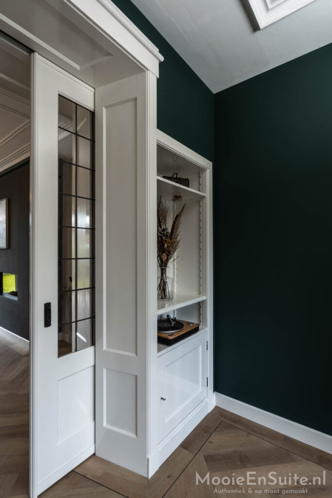 Foto: wonen nl mooiteplinten schuifdeuren jaren 30 3