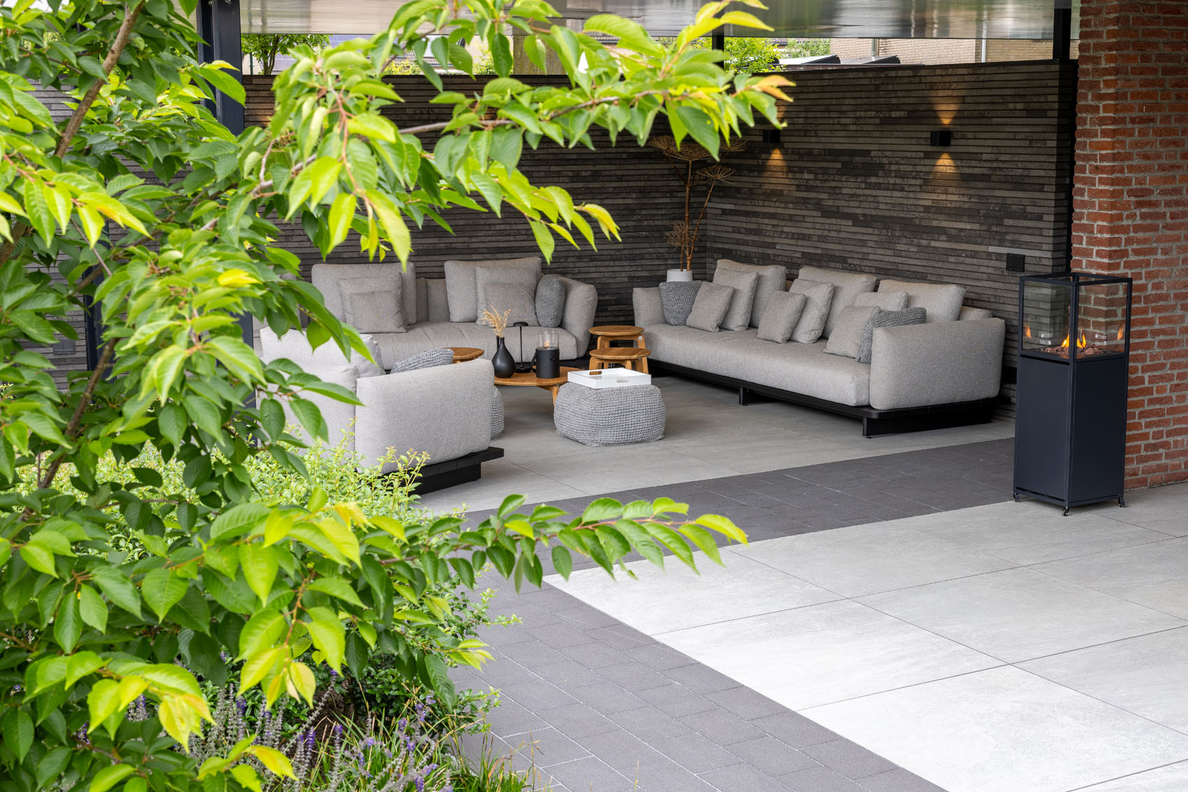 Foto: Aspen basalt  strips shaded grey geoklinker roma   12 