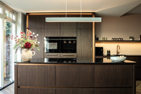 Foto : Mereno Milano keuken met warm eikenfineer