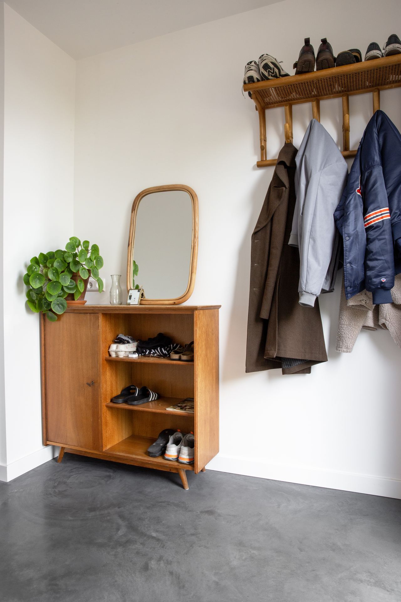 Foto: Gevlinderde betonvloer in Zijdewind 18 lr