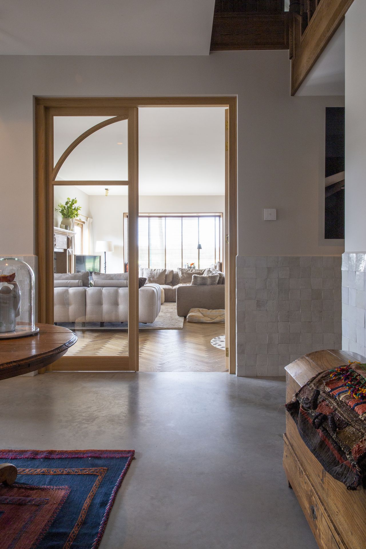 Foto: Gevlinderde woonbeton vloer in Ulvenhout 18 lr