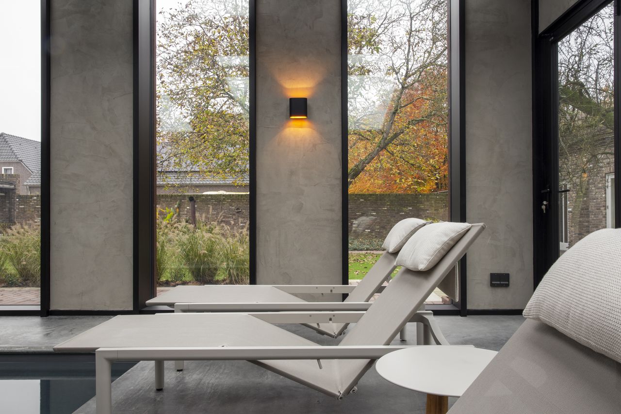 Foto: Gevlinderde woonbeton vloer poolhouse Cuijk  12 