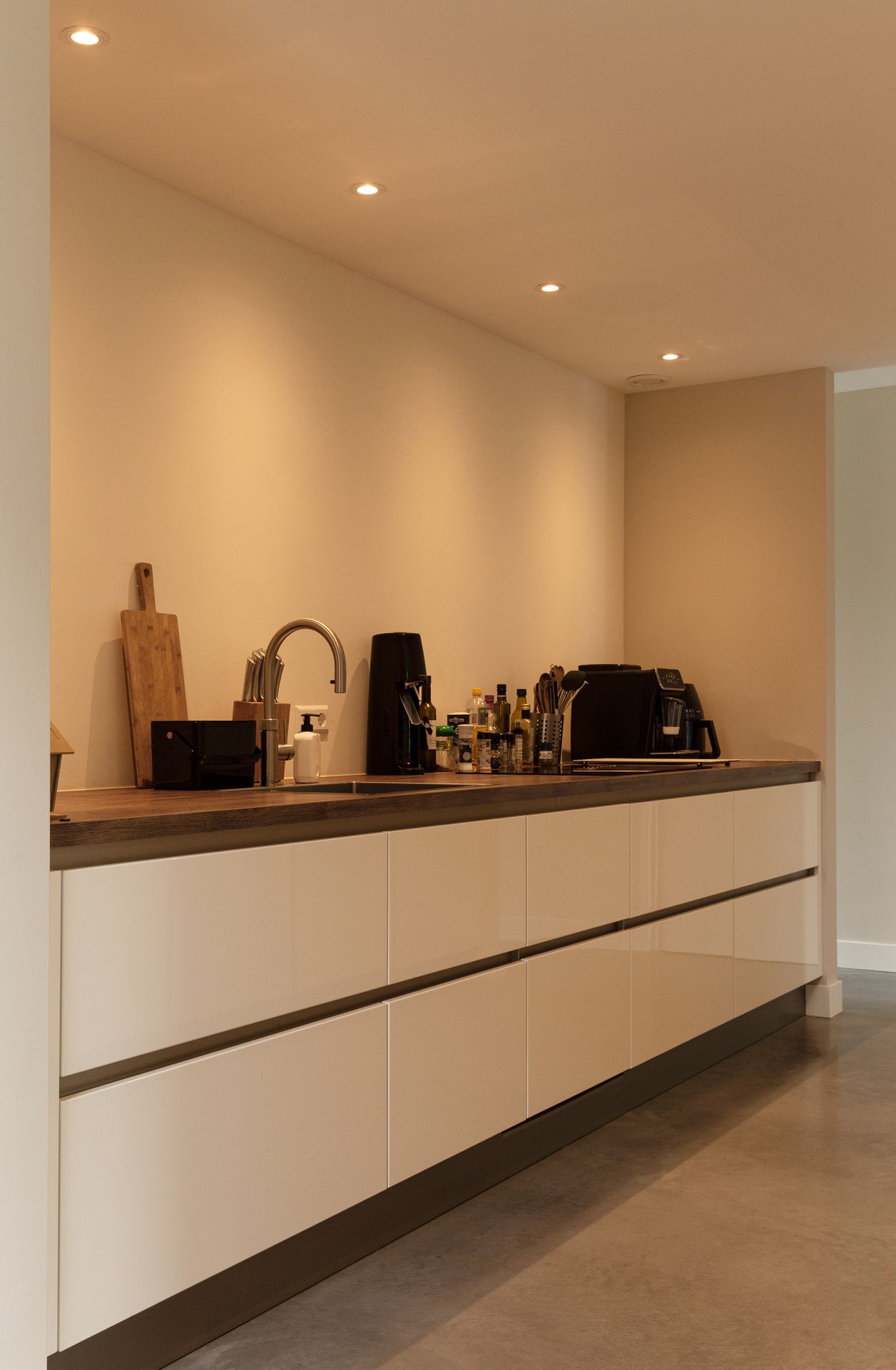 Foto: Gevlinderde woonbetonvloer Woudenberg  11 lr