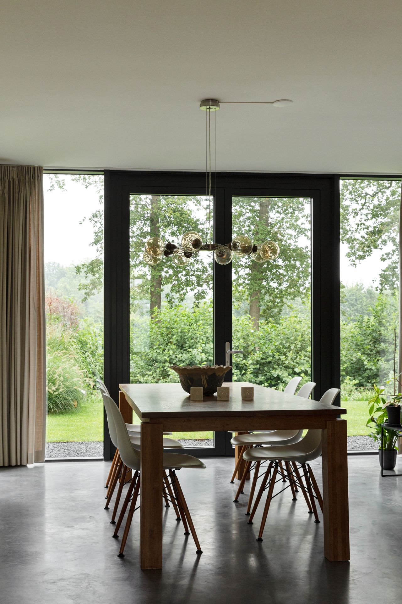 Foto: Gevlinderde woonbetonvloer Woudenberg  14 lr