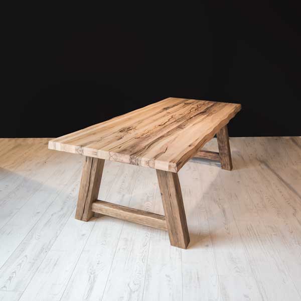 Foto: Eiken tafel boomstam A poot