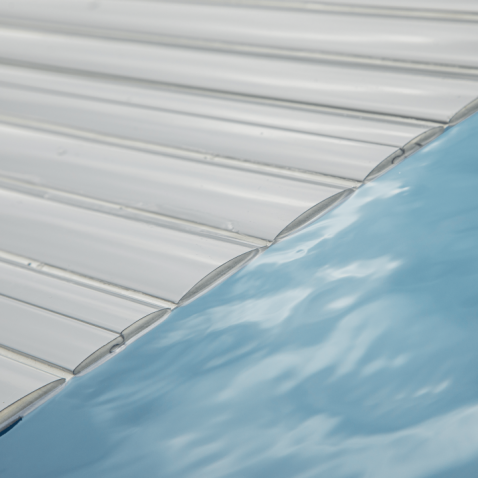 Foto : Automatische Zwembadafdekking: Comfort, Veiligheid en Efficiëntie voor Uw Zwembad