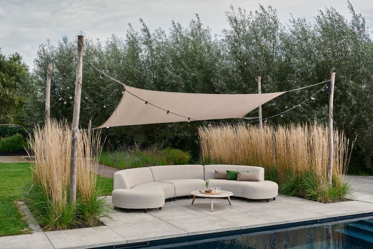 Foto: Bended Sofa  2 